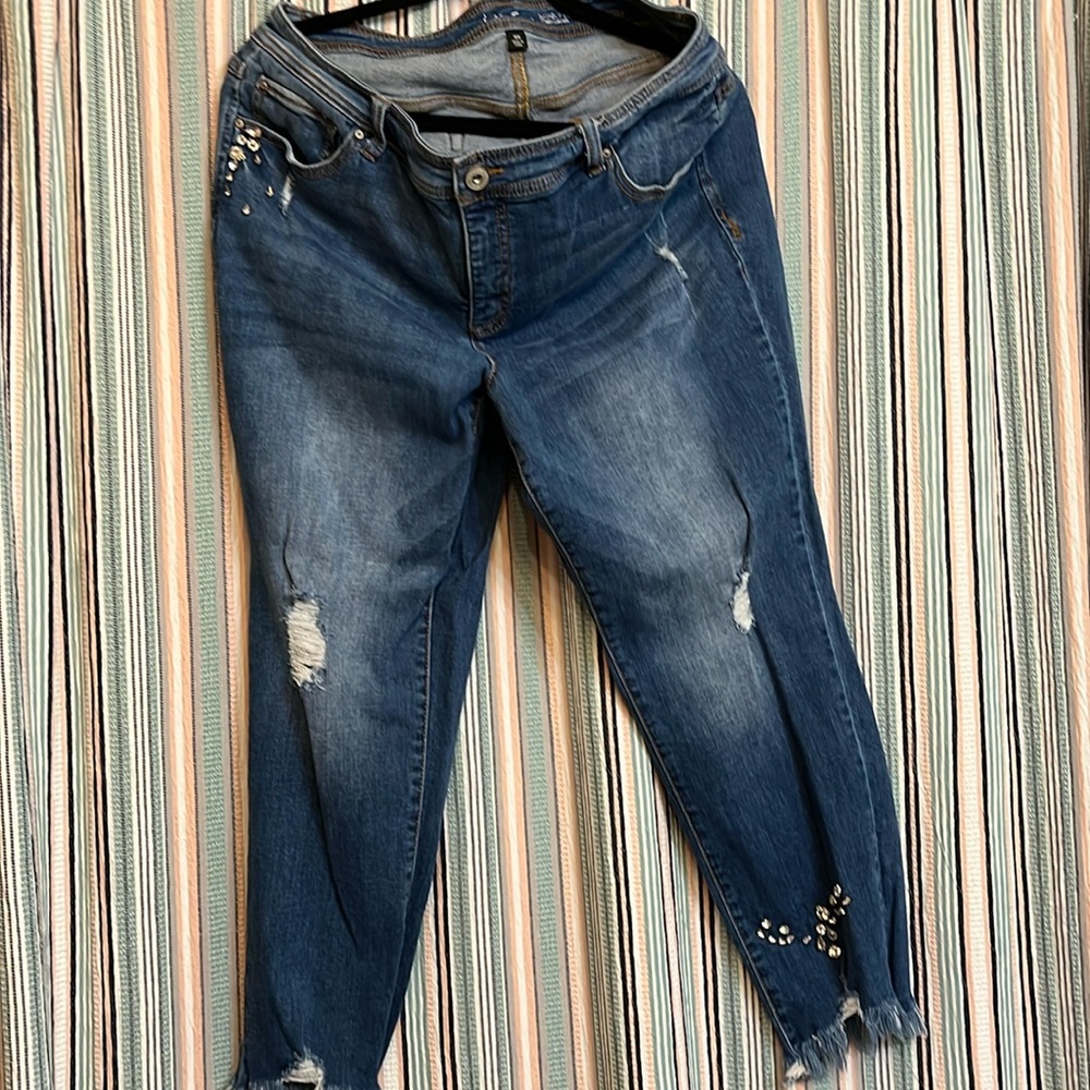Inc capris